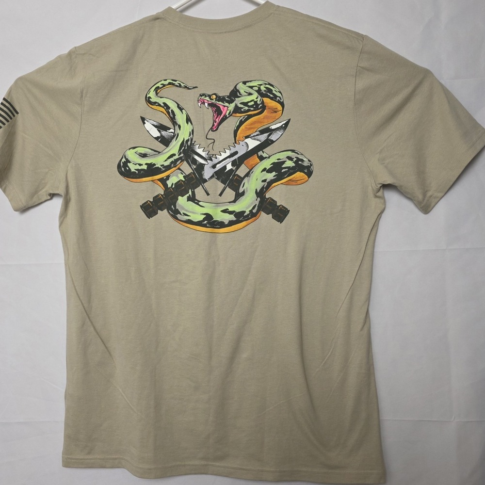 NEW Men's Under‎ Armour Freedom Snake Short-Sleeve T-Shirt Large Tan #0793 - Picture 2 of 11